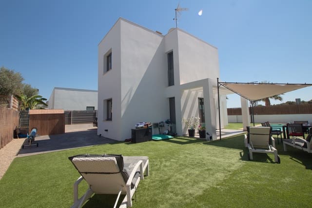 4 slaapkamer Villa te koop in Ca'n Picafort, Santa Margalida met zwembad - € 899.000 (Ref: 8886899)