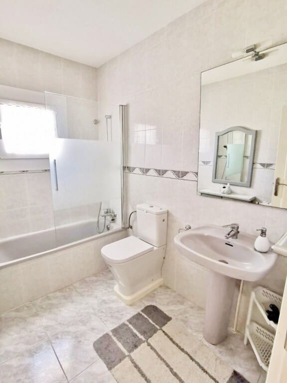 3 soveværelse Villa til salg i San Miguel de Salinas med swimmingpool - € 459.000 (Ref: 8910092)