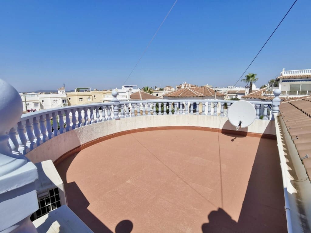 3 soveværelse Villa til salg i San Miguel de Salinas med swimmingpool - € 459.000 (Ref: 8910092)