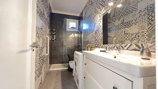 2 soveværelse Lejlighed til leje i Costa de la Calma, Calvià med swimmingpool garage - € 2.000 (Ref: 8910093)