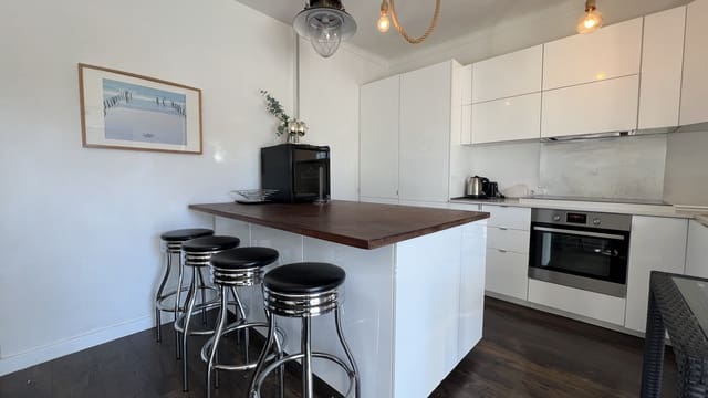 2 soveværelse Lejlighed til leje i Costa de la Calma, Calvià med swimmingpool garage - € 2.000 (Ref: 8910093)