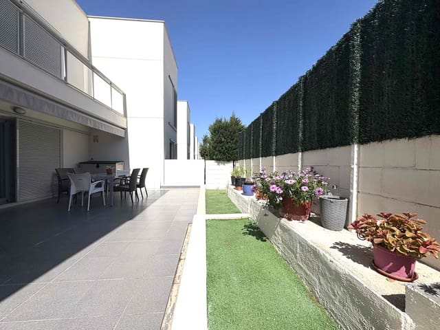 4 slaapkamer Rijtjeshuis te koop in Las Maravillas, Palma de Mallorca met zwembad garage - € 839.000 (Ref: 8917358)
