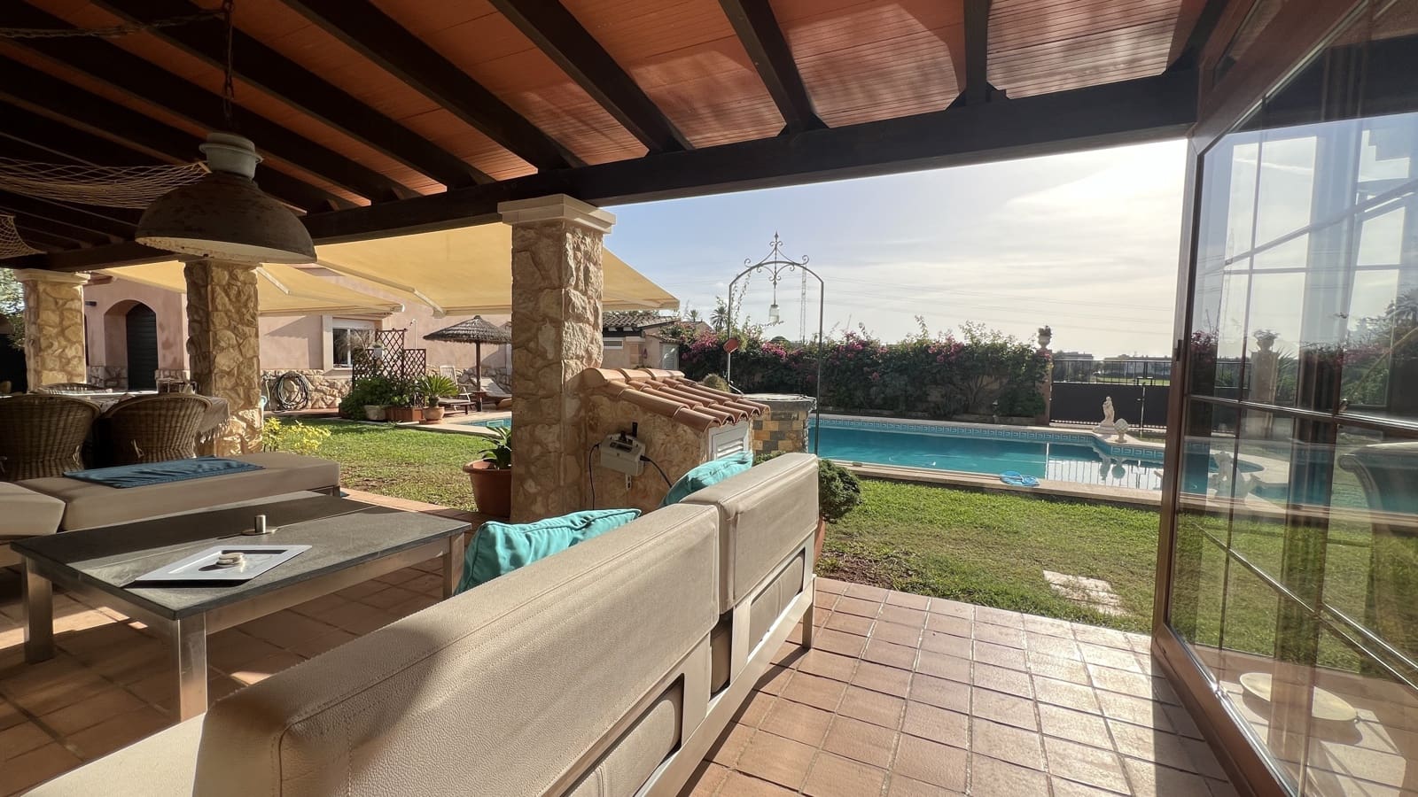 5 soveværelse Finca/Landehus til salg i Palma de Mallorca med swimmingpool garage - € 1.750.000 (Ref: 8930992)