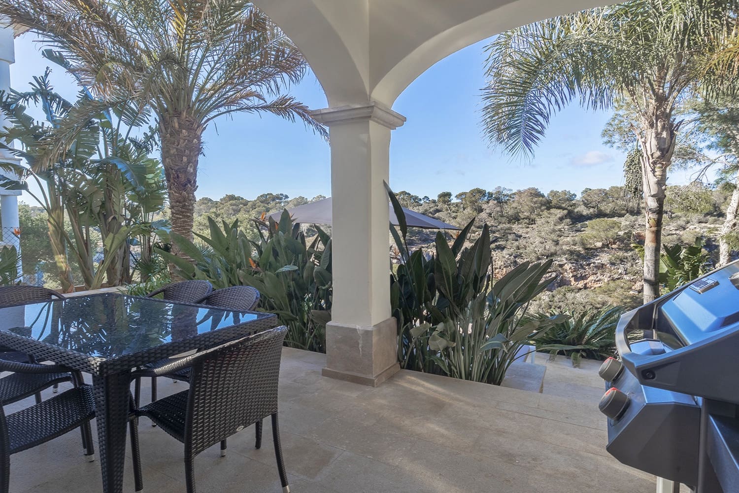 3 soveværelse Semi-Rækkehus til salg i Cala Pi med garage - € 1.590.000 (Ref: 8947439)