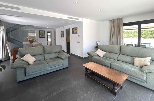 5 soveværelse Villa til leje i Las Maravillas, Palma de Mallorca med swimmingpool garage - € 4.800 (Ref: 8948172)