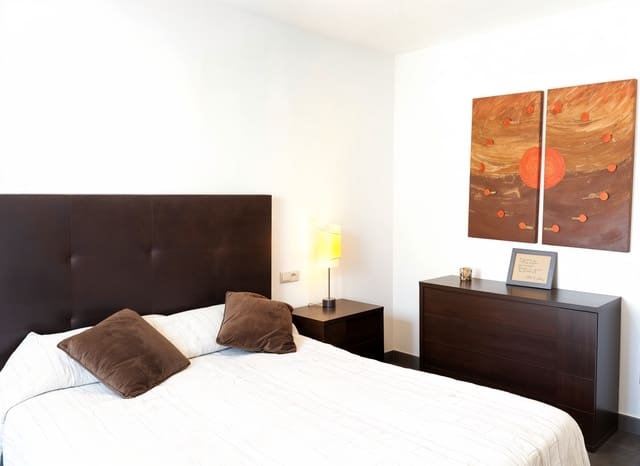 5 makuuhuone Huvila vuokrattavana paikassa Las Maravillas, Palma de Mallorca mukana uima-altaan 
autotalli - 4 800 € (Ref: 8948172)