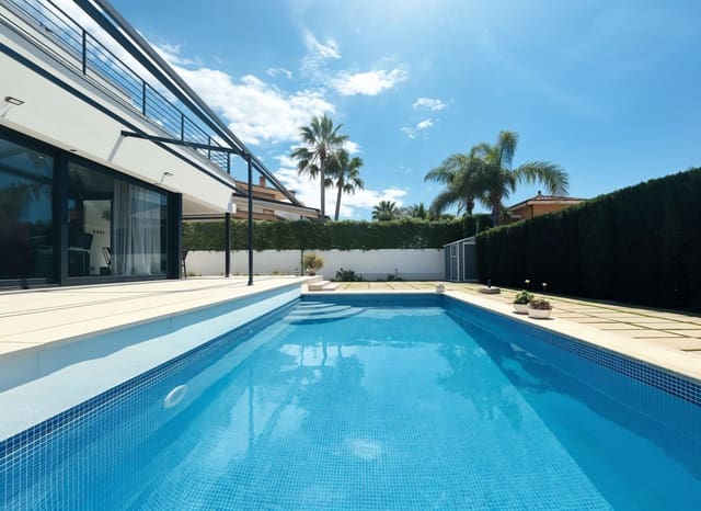 5 makuuhuone Huvila vuokrattavana paikassa Las Maravillas, Palma de Mallorca mukana uima-altaan 
autotalli - 4 800 € (Ref: 8948172)