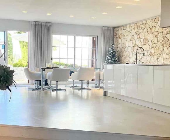 3 soverom Leilighet til salgs i Portocristo / Port de Manacor, Manacor med svømmebasseng garasje - € 799 000 (Ref: 8949831)