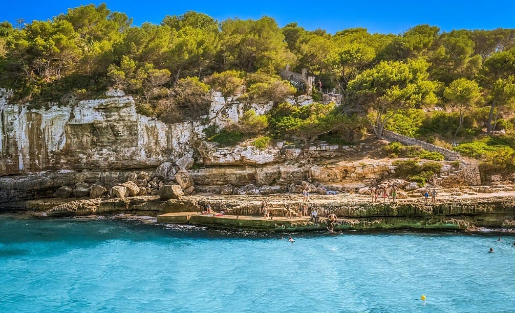 2 soveværelse Villa til salg i Cala Llombards med swimmingpool garage - € 950.000 (Ref: 8953321)