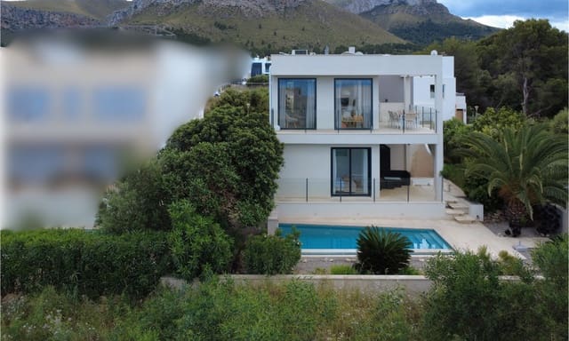 4 makuuhuone Huvila myytävänä paikassa Colonia de Sant Pere / Colonia de San Pedro, Artà mukana uima-altaan 
autotalli - 1 490 000 € (Ref: 8969623)