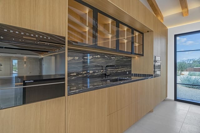 3 soveværelse Villa til salg i Campos med swimmingpool garage - € 2.690.000 (Ref: 8971228)