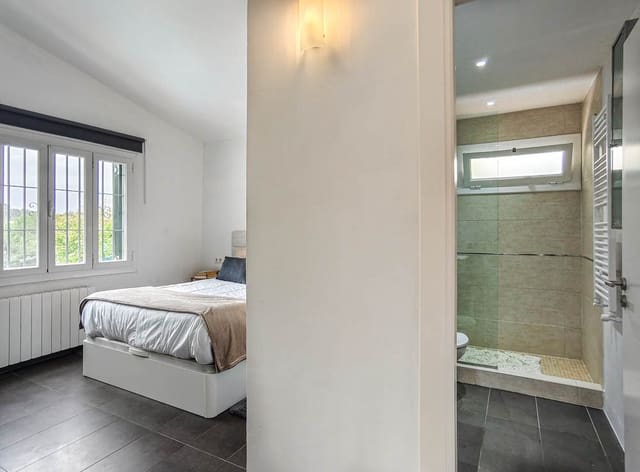 3 sovrum Villa till salu i Costa de la Calma, Calvià med pool garage - 1 350 000 € (Ref: 8971231)