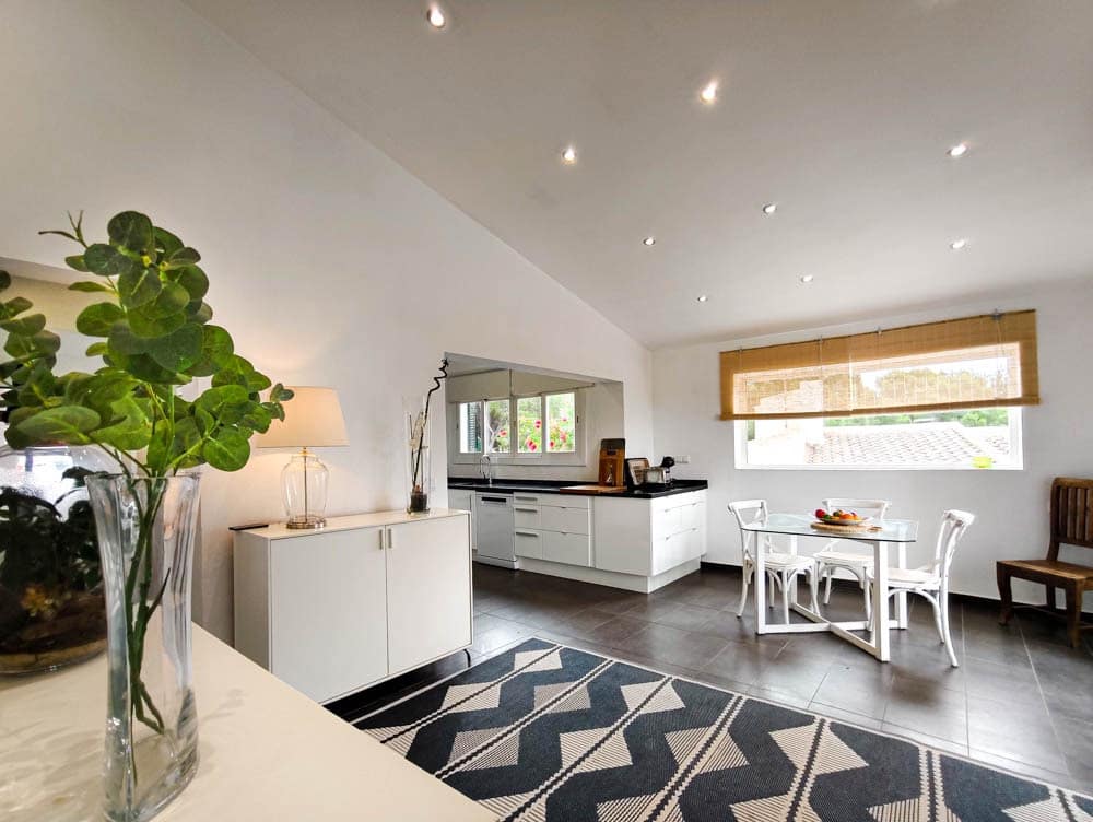 3 soveværelse Villa til salg i Costa de la Calma med swimmingpool garage - € 1.350.000 (Ref: 8971231)