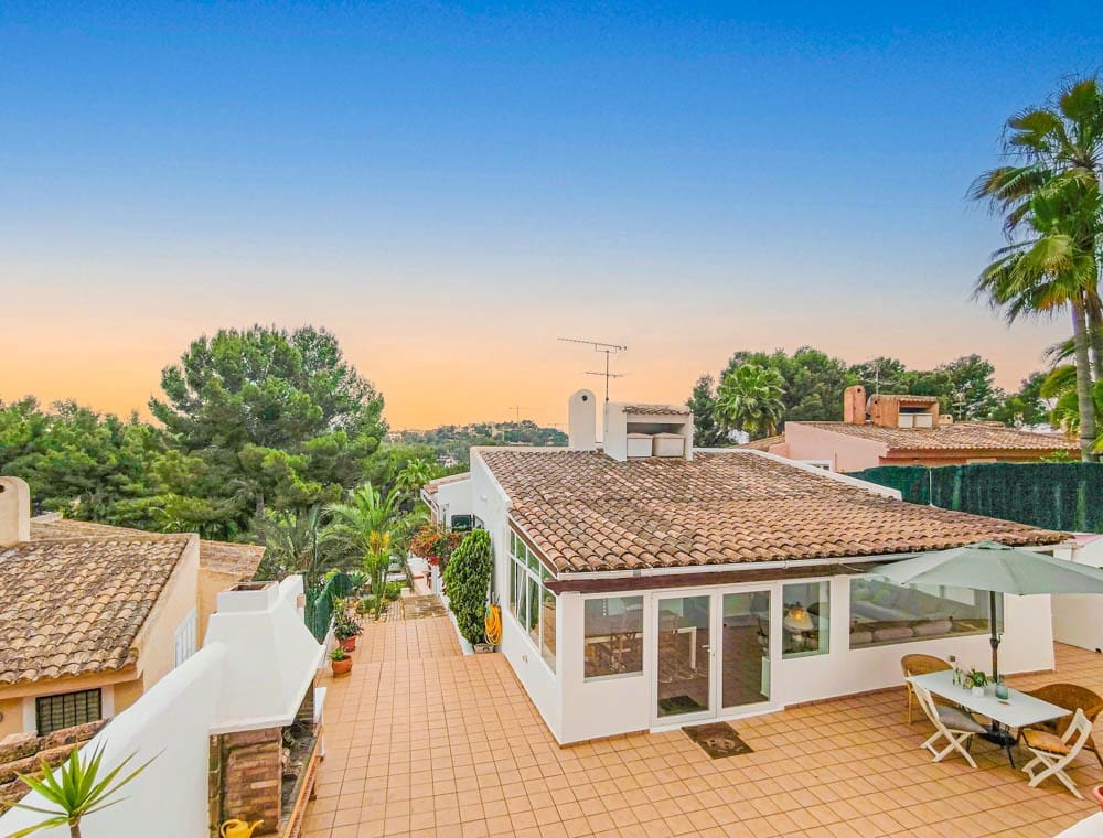 3 soveværelse Villa til salg i Costa de la Calma med swimmingpool garage - € 1.350.000 (Ref: 8971231)