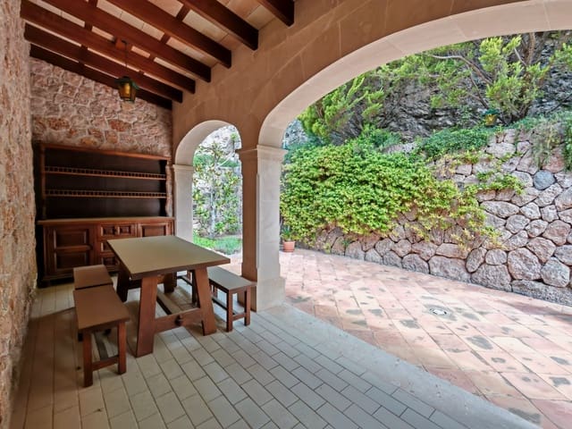 4 soveværelse Finca/Landehus til salg i Valldemosa med swimmingpool garage - € 3.700.000 (Ref: 8977766)