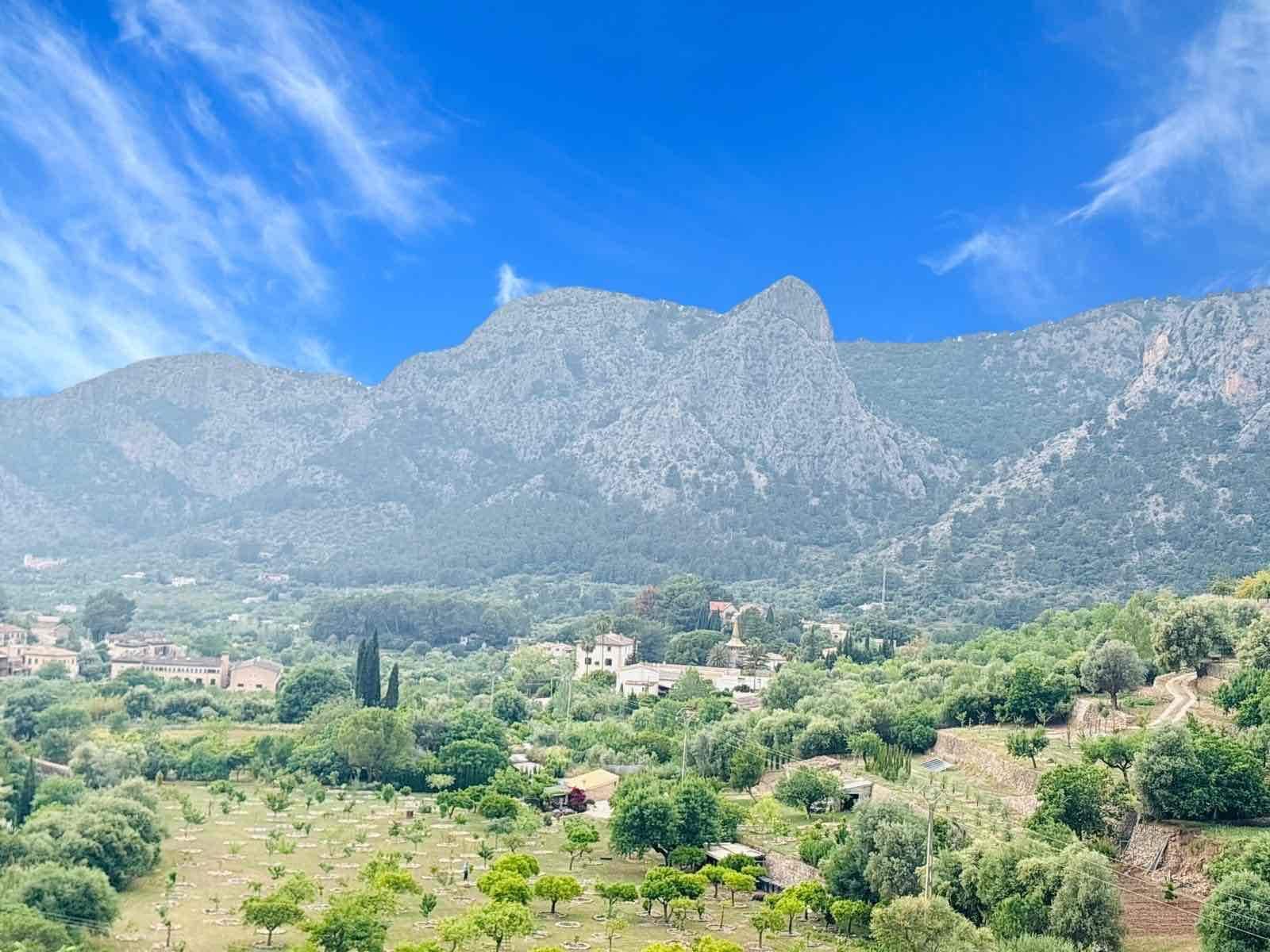 4 soveværelse Finca/Landehus til salg i Bunyola - € 1.190.000 (Ref: 8983687)