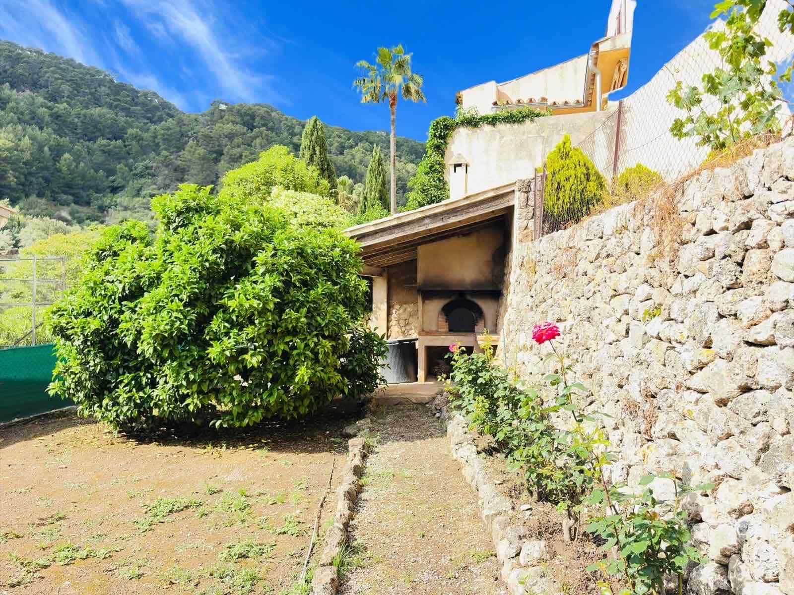 4 soveværelse Finca/Landehus til salg i Bunyola - € 1.190.000 (Ref: 8983687)