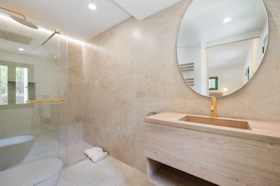 6 soveværelse Finca/Landehus til salg i Esporles med swimmingpool garage - € 1.850.000 (Ref: 8993027)