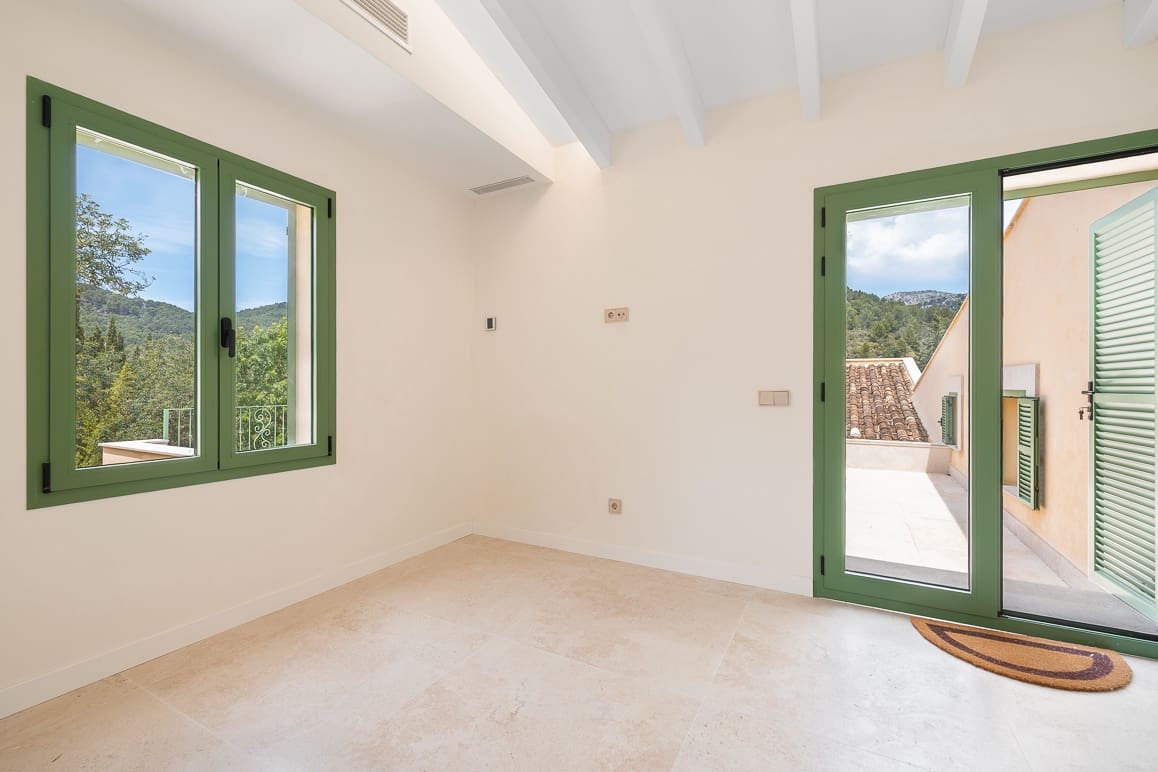 6 soveværelse Finca/Landehus til salg i Esporles med swimmingpool garage - € 1.850.000 (Ref: 8993027)