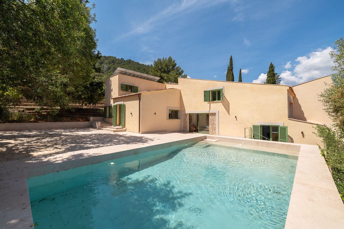 6 soveværelse Finca/Landehus til salg i Esporles med swimmingpool garage - € 1.850.000 (Ref: 8993027)