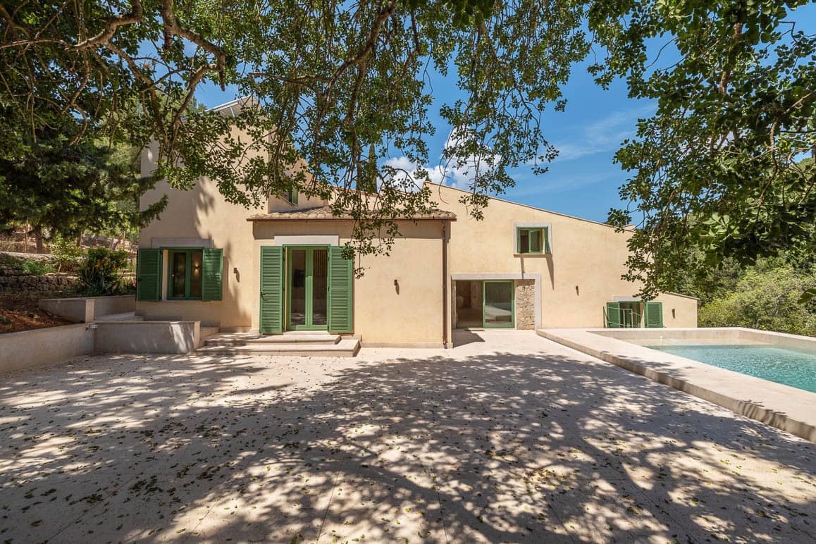 6 soveværelse Finca/Landehus til salg i Esporles med swimmingpool garage - € 1.850.000 (Ref: 8993027)