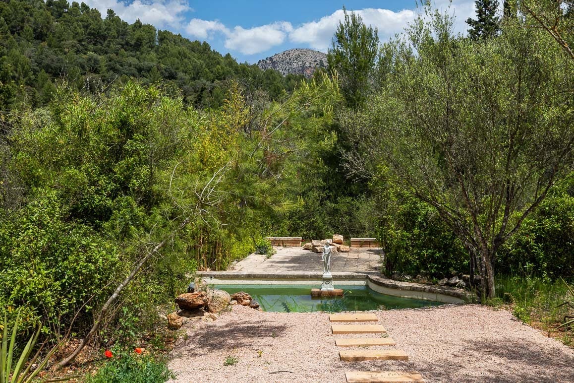 6 soveværelse Finca/Landehus til salg i Esporles med swimmingpool garage - € 1.850.000 (Ref: 8993027)