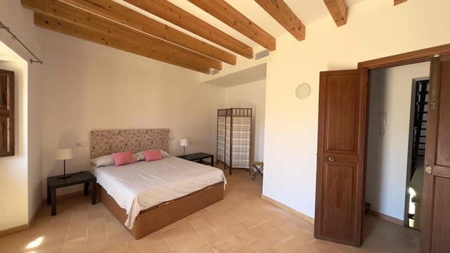 5 soveværelse Byhus til salg i Llucmajor - € 1.030.000 (Ref: 9003998)