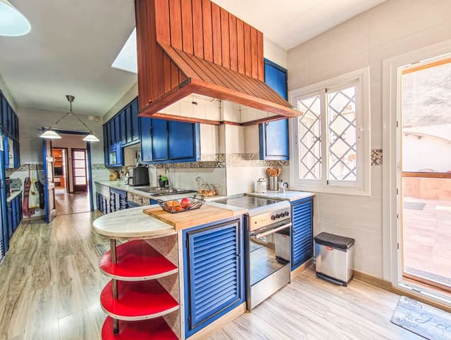 6 slaapkamer Appartement te koop in El Terreno, Palma de Mallorca - € 950.000 (Ref: 9010376)