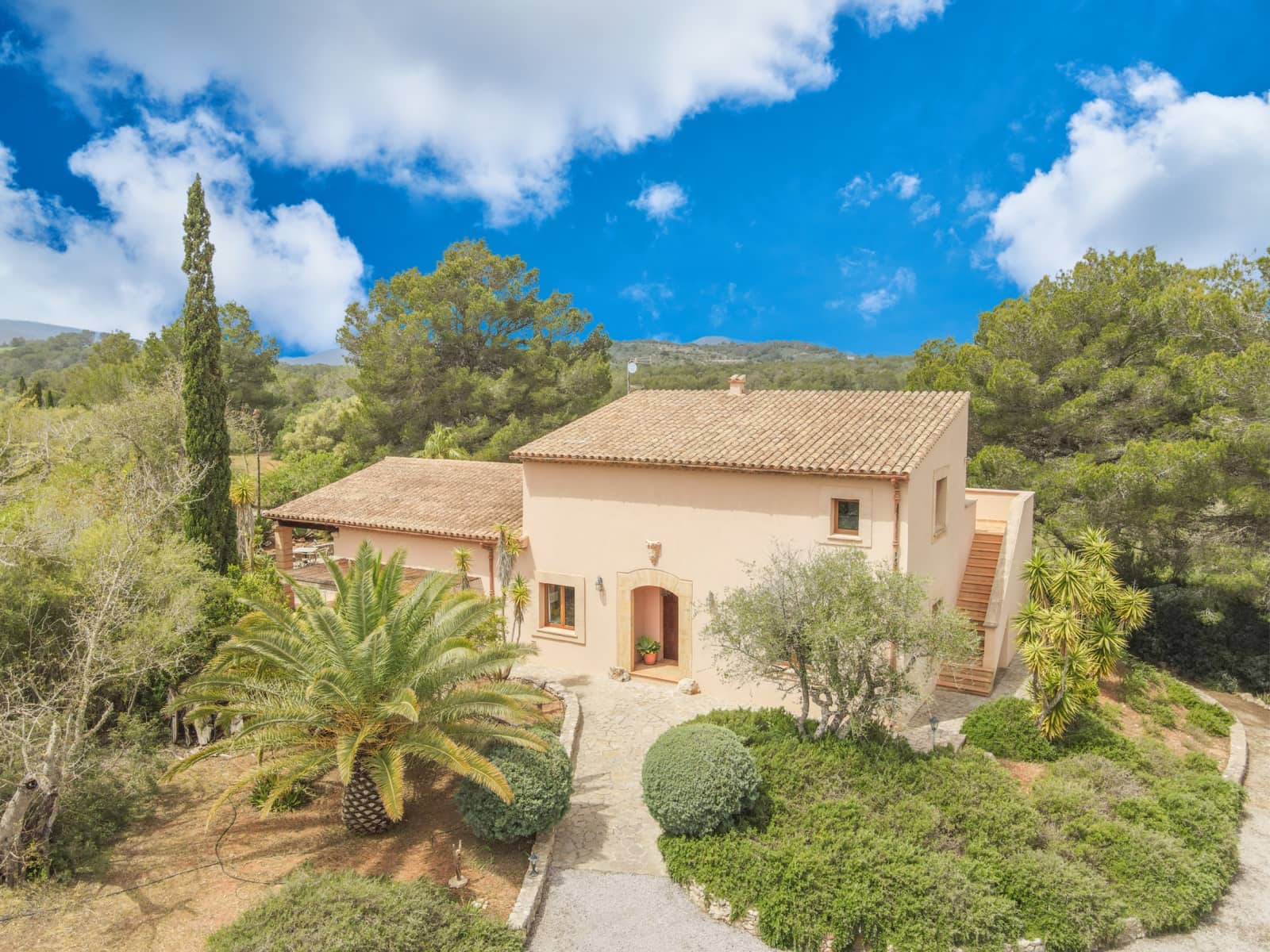 3 bedroom Finca/Country House for sale in Portocristo / Port de Manacor with pool garage - € 1,795,000 (Ref: 9012468)