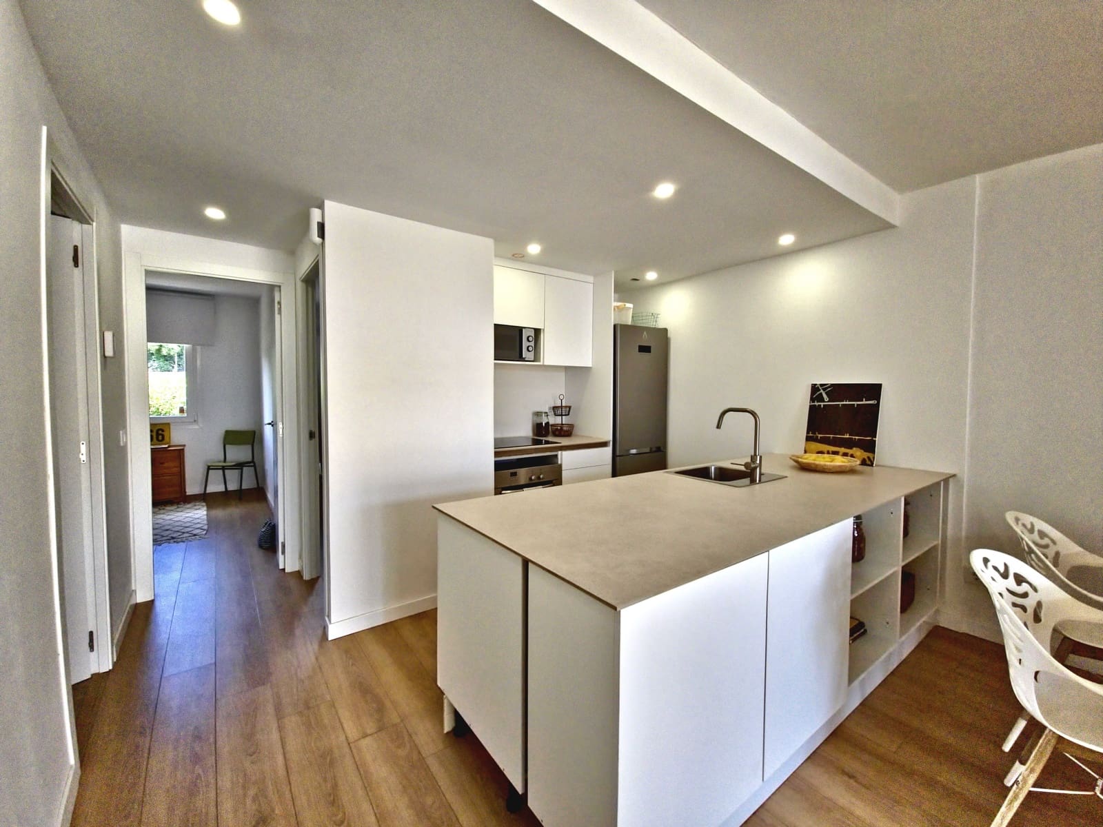 2 bedroom Apartment for sale in Cala Millor with pool - € 329,000 (Ref: 9013393)