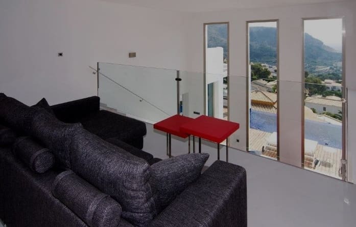 5 sypialnia Willa na sprzedaż w L'Atzuvia z basenem garażem - 785 000 € (Ref: 9013394)