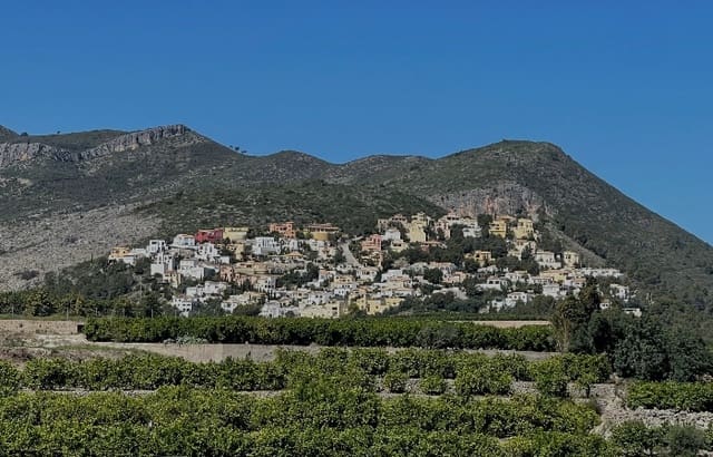 5 soverom Villa til salgs i L'Atzúvia med svømmebasseng garasje - € 696 000 (Ref: 9013394)