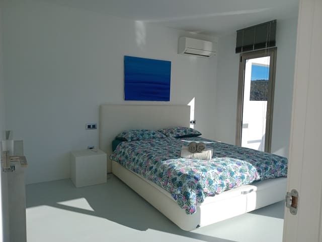 5 bedroom Villa for sale in L'Atzúvia with pool garage - € 696,000 (Ref: 9013394)