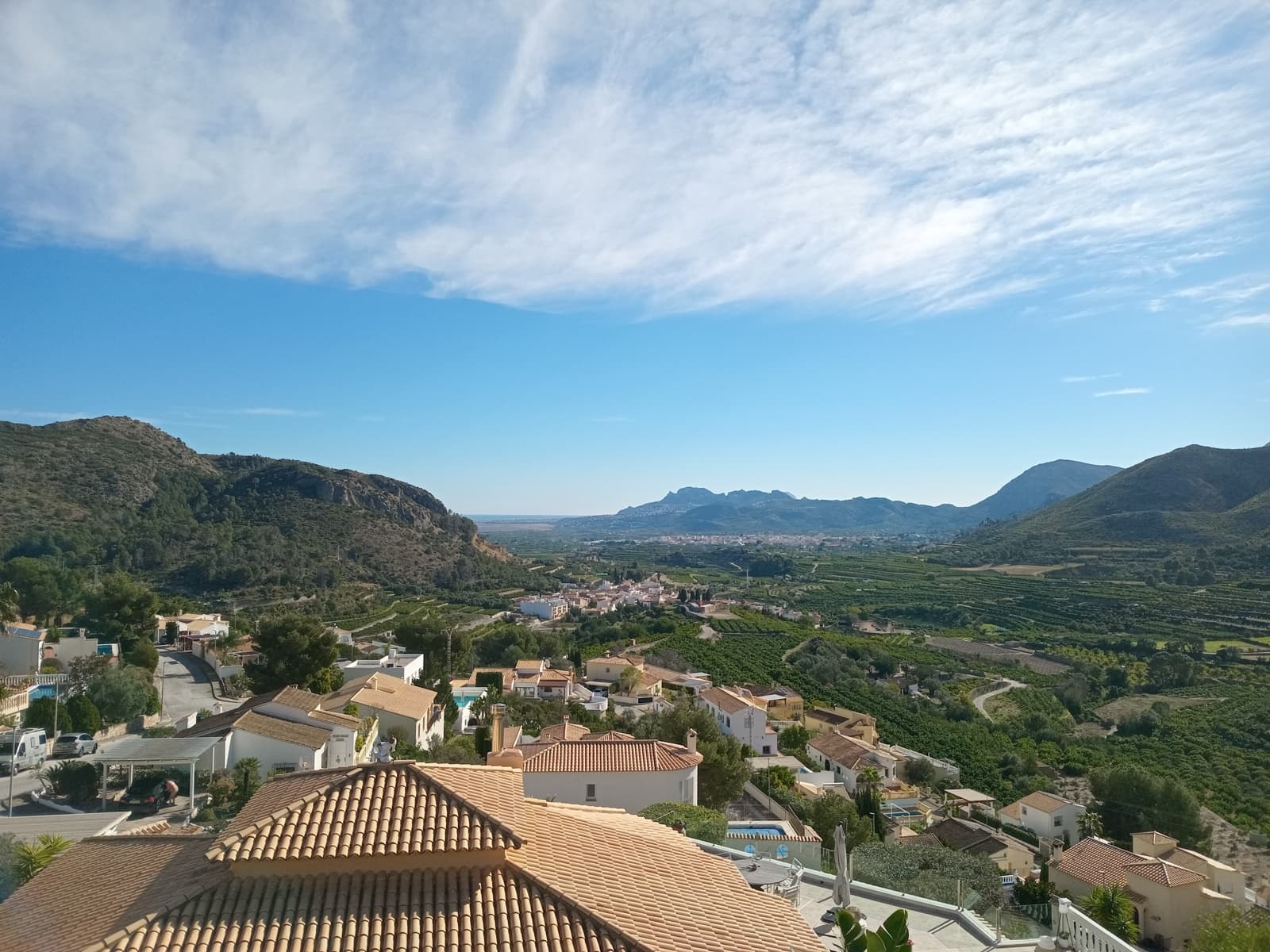 5 soveværelse Villa til salg i L'Atzuvia med swimmingpool garage - € 696.000 (Ref: 9013394)