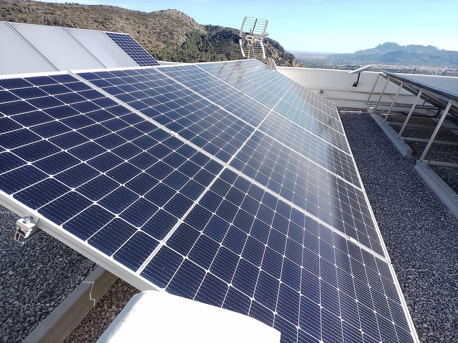 5 soveværelse Villa til salg i L'Atzuvia med swimmingpool garage - € 696.000 (Ref: 9013394)