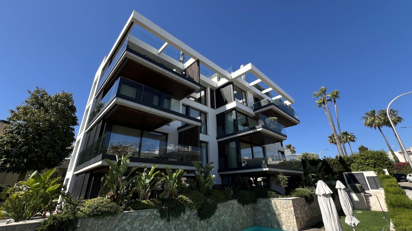 2 soveværelse Lejlighed til salg i Palma de Mallorca med swimmingpool garage - € 1.295.000 (Ref: 9013743)