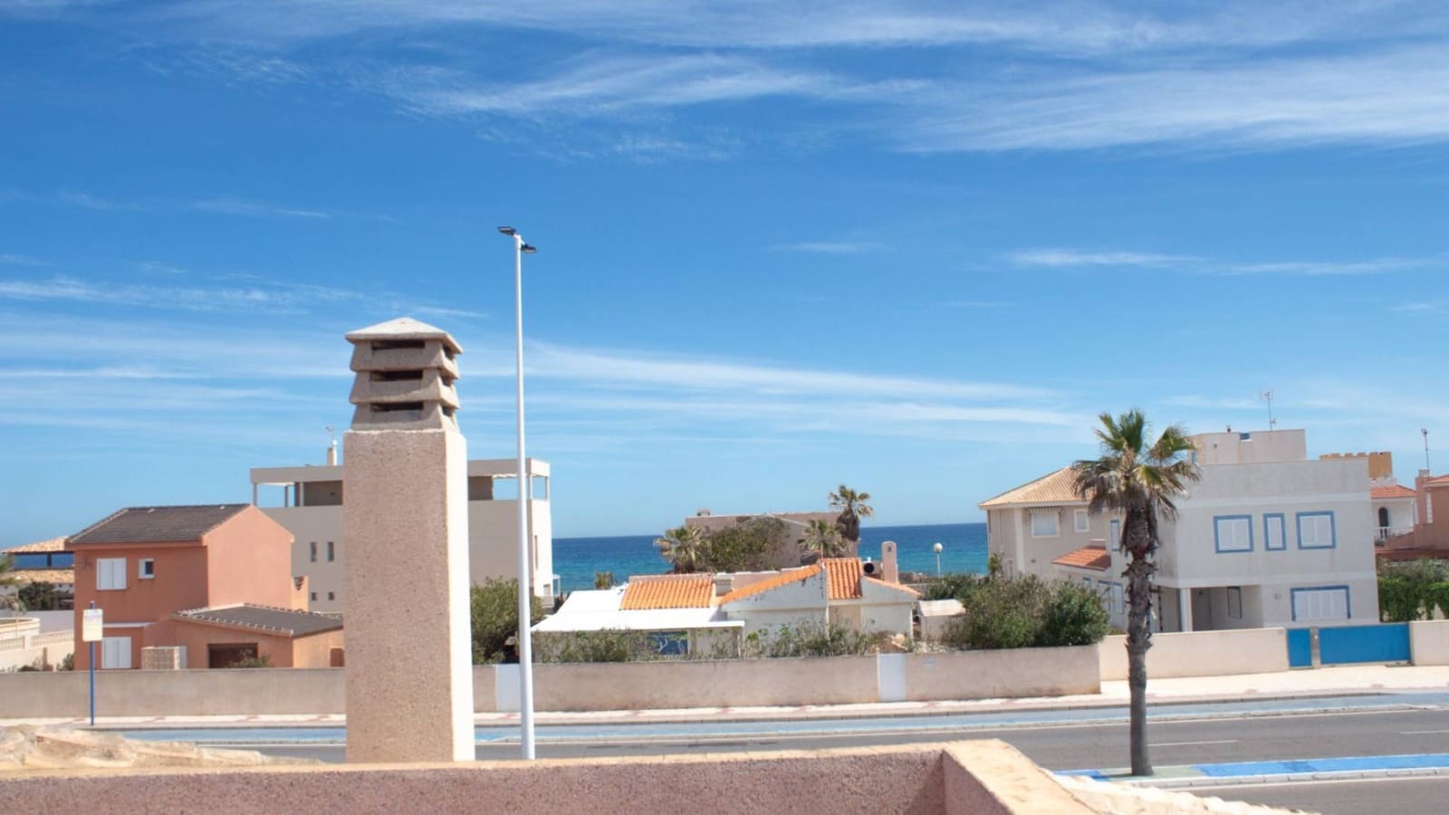 5 soveværelse Semi-Rækkehus til salg i La Manga del Mar Menor med swimmingpool garage - € 620.000 (Ref: 9023854)