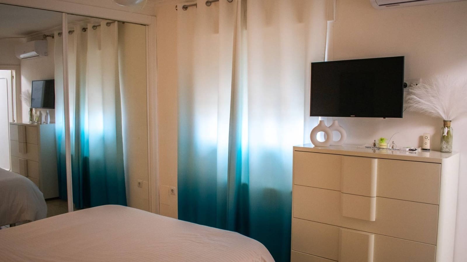 5 soveværelse Semi-Rækkehus til salg i La Manga del Mar Menor med swimmingpool garage - € 620.000 (Ref: 9023854)