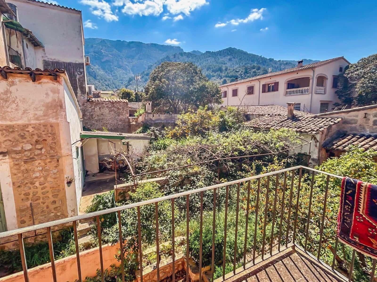 6 soveværelse Rækkehus til salg i Soller - € 980.000 (Ref: 9043985)