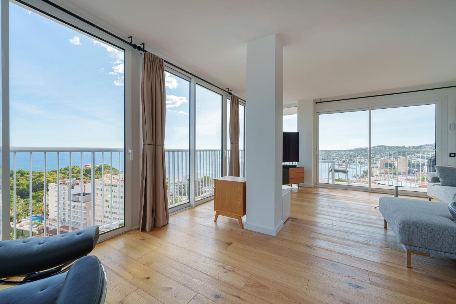 1 slaapkamer Penthouse te koop in Palma de Mallorca met zwembad garage - € 890.000 (Ref: 9060041)