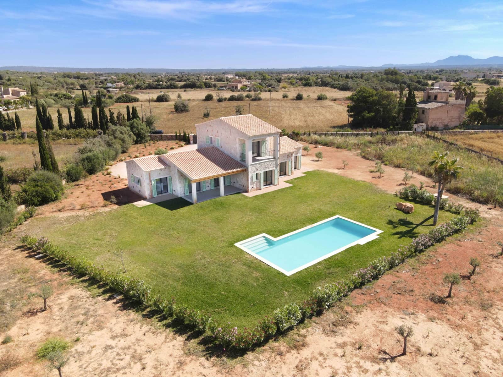 5 soveværelse Finca/Landehus til salg i Campos med swimmingpool garage - € 2.490.000 (Ref: 9073676)