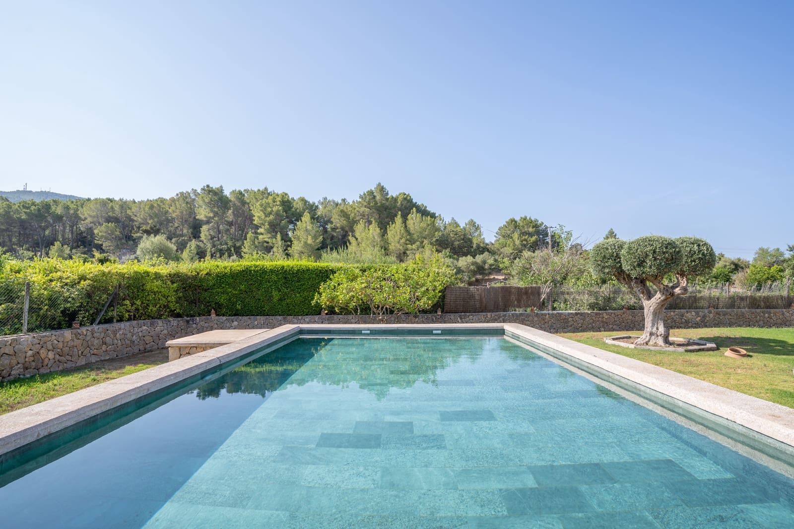 4 sypialnia Finka/Dom wiejski na sprzedaż w Calvia z basenem garażem - 1 995 000 € (Ref: 9084671)