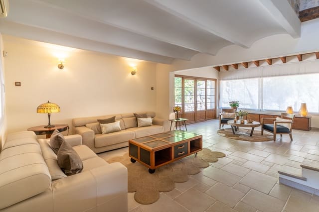 4 soveværelse Finca/Landehus til salg i Calvià Pueblo, Calvià med swimmingpool garage - € 1.995.000 (Ref: 9084671)