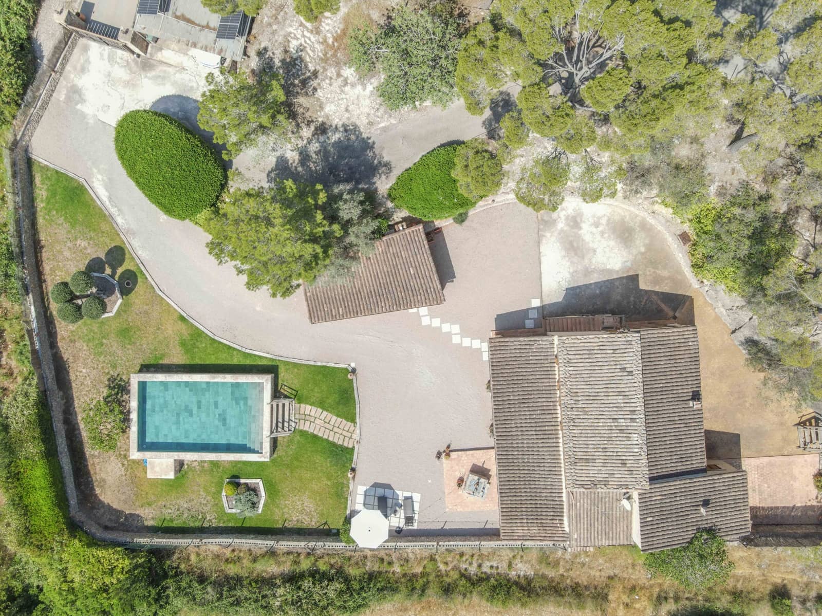 4 sypialnia Finka/Dom wiejski na sprzedaż w Calvia z basenem garażem - 1 995 000 € (Ref: 9084671)