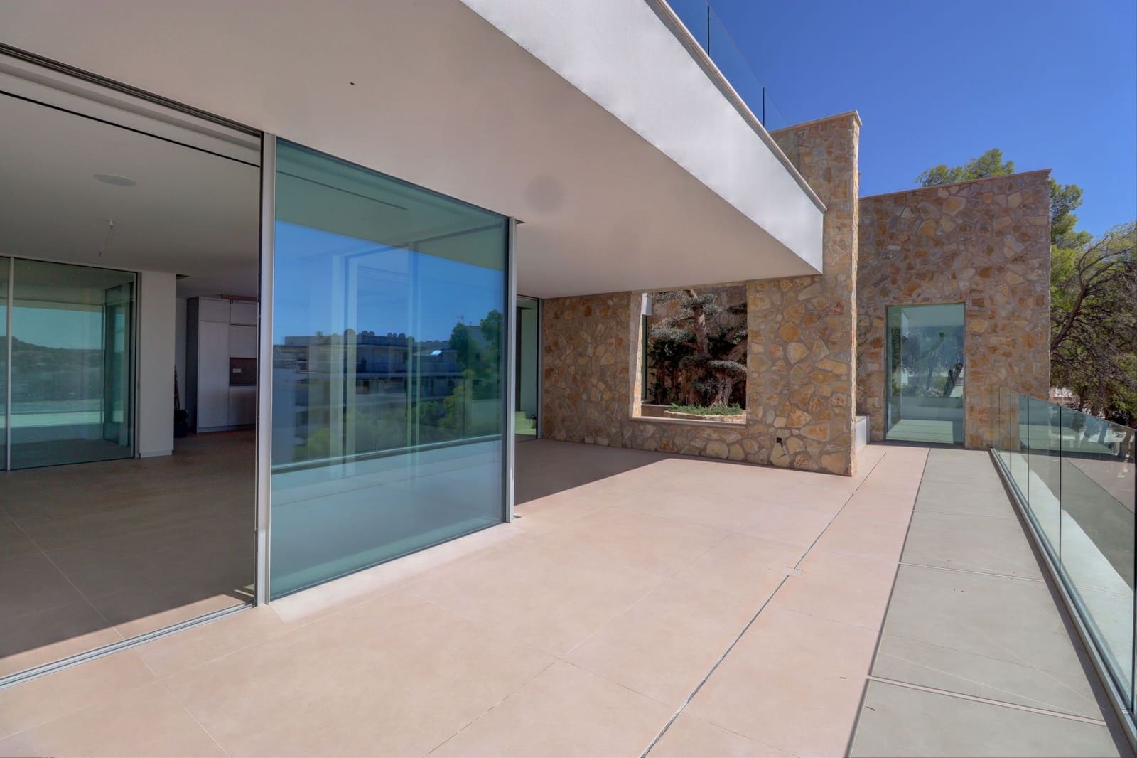 5 soveværelse Villa til salg i Santa Ponsa med swimmingpool - € 4.250.000 (Ref: 9085667)