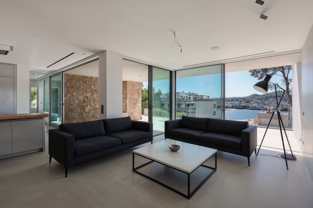5 soverom Villa til salgs i Santa Ponsa, Calvià med svømmebasseng - € 4 250 000 (Ref: 9085667)