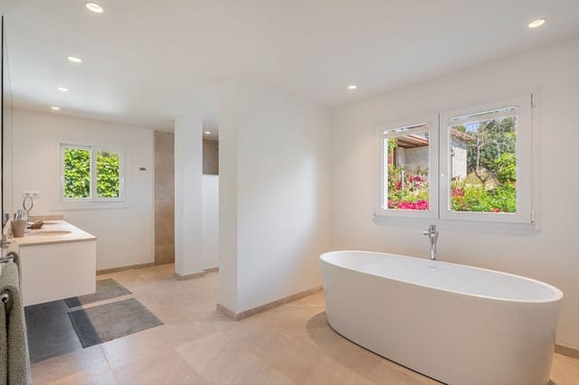 4 Zimmer Villa zu verkaufen in Bendinat, Calvià mit Pool - 2.950.000 € (Ref: 9086477)