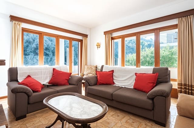 3 slaapkamer Huis te koop in Cala San Vicente / Cala Sant Vicenç, Pollensa / Pollença met garage - € 750.000 (Ref: 9100159)