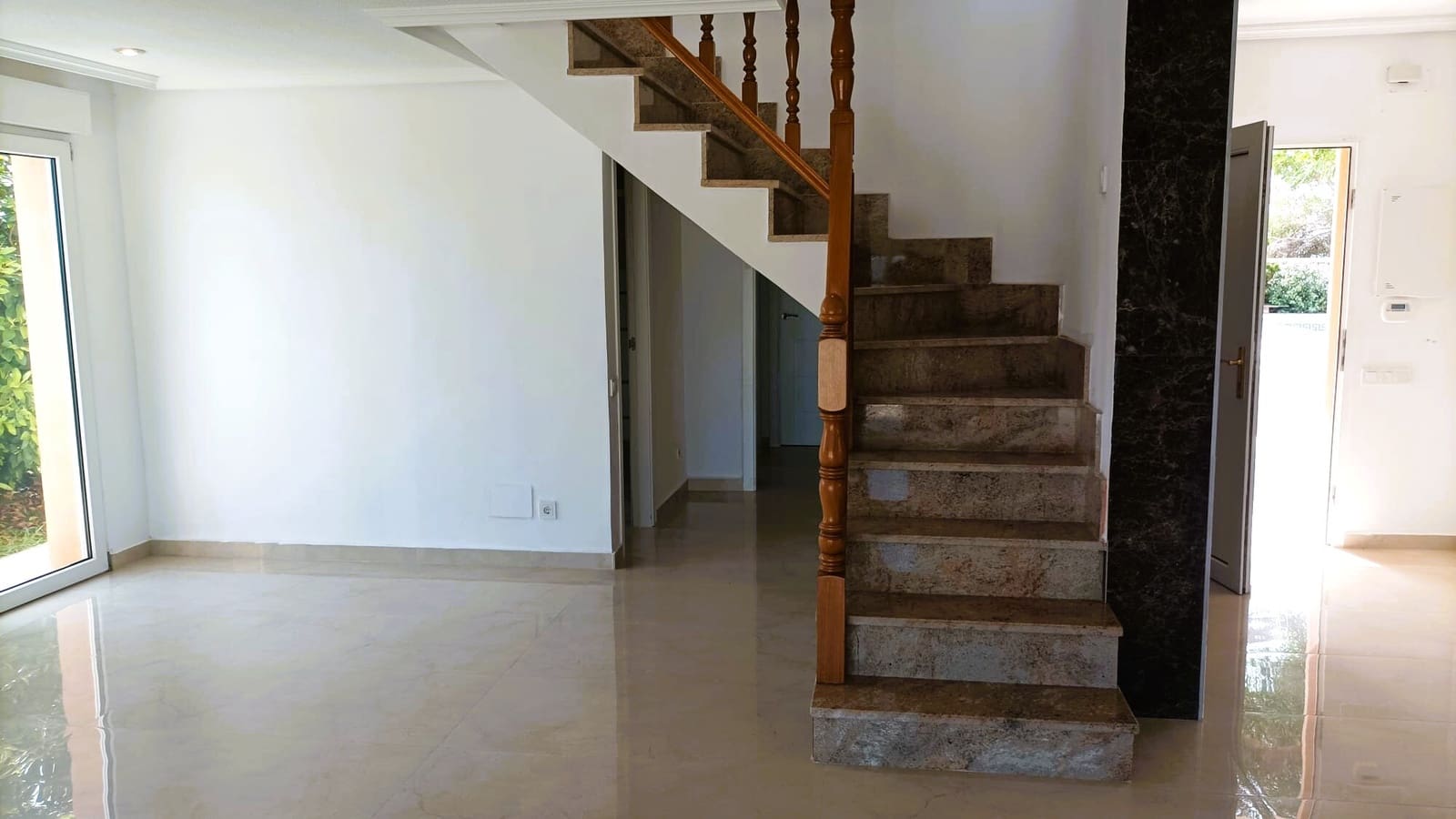 3 soveværelse Villa til salg i La Manga del Mar Menor med swimmingpool garage - € 669.000 (Ref: 9106973)