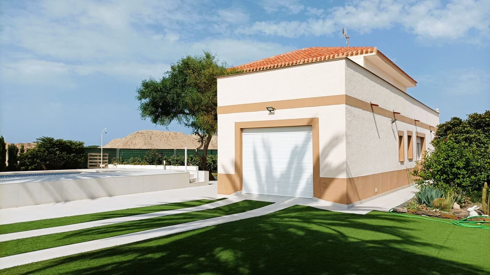 3 soveværelse Villa til salg i La Manga del Mar Menor med swimmingpool garage - € 669.000 (Ref: 9106973)